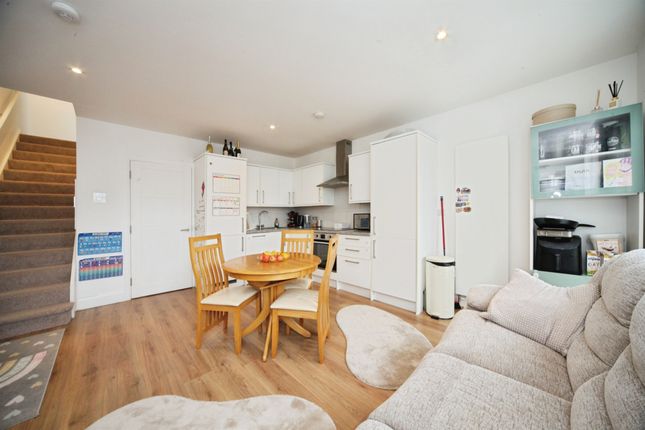 Flat 3, 4a, William Street, Luton photo 4