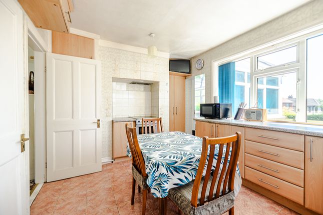 3, Winnipeg Place, Leeds photo 4