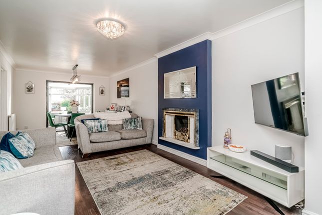 26 Bracken Close, Chorley photo 2