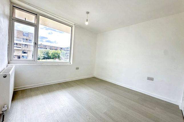 35, Collingwood Court, Washington photo 5