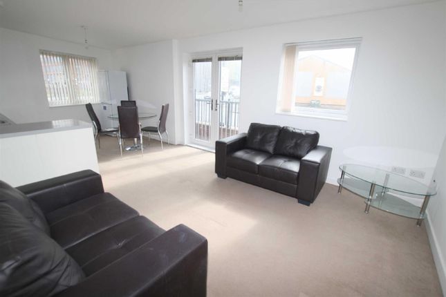 6 Chapeltown Street, Manchester photo 2