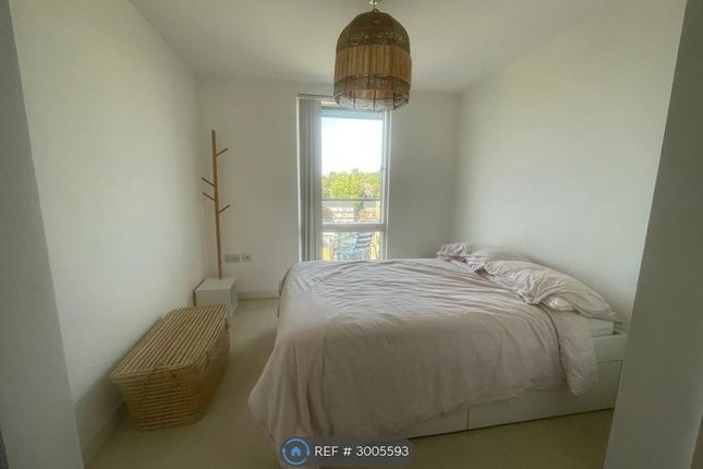 Flat, Baquba Building Conington Road, London photo 5