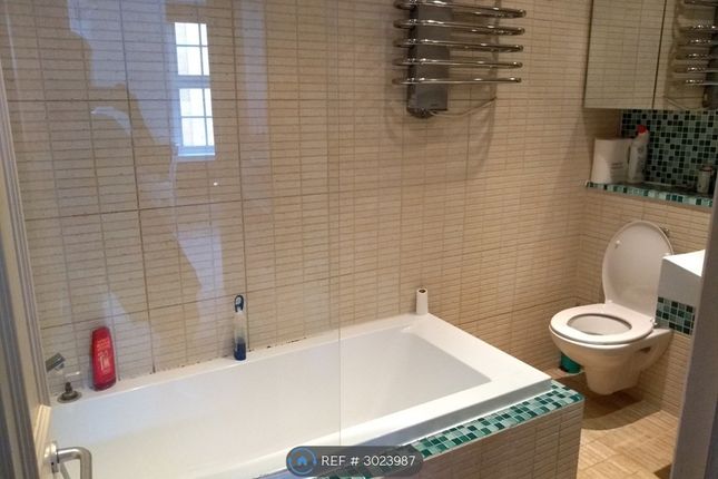 Flat, Boswell Court, London photo 5
