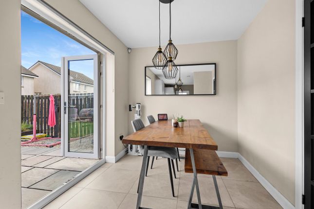 9, Auchenlea Drive, Kilmarnock photo 4