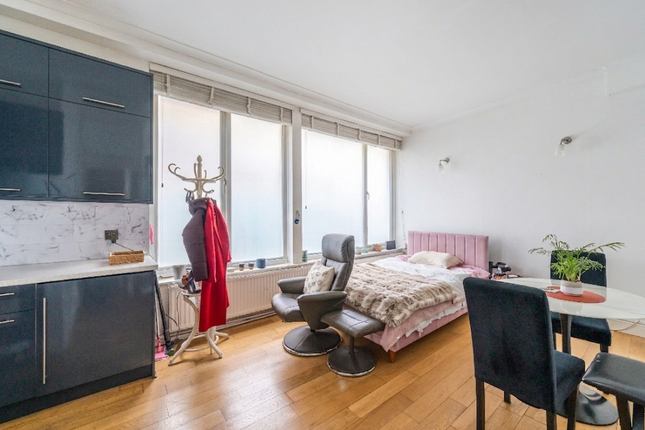Flat Ground Floor, 71, Colehill Lane, London photo 3