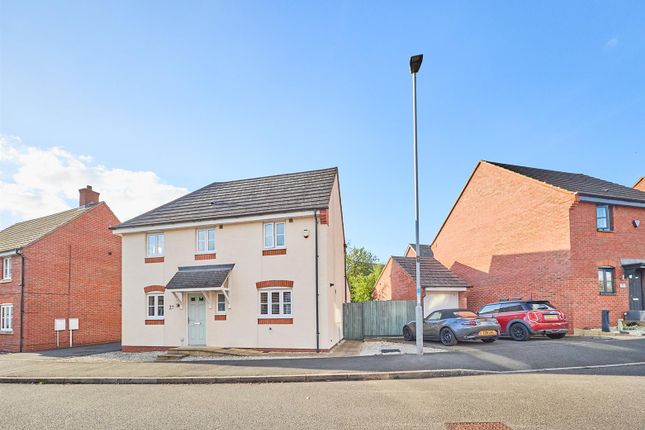 Masefield Drive 13.Jpg