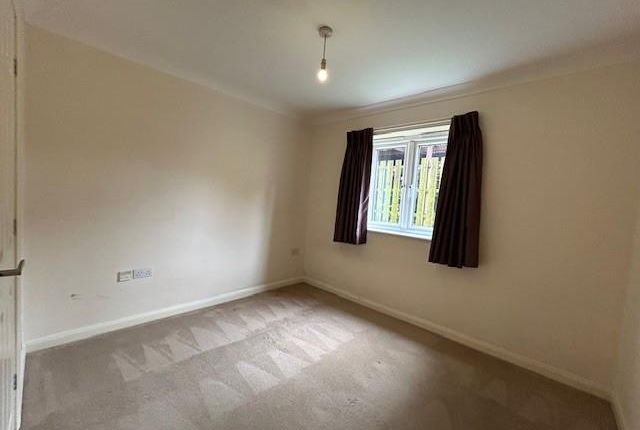 Flat to rent in Flat 15, Abbeyfields, Peterborough