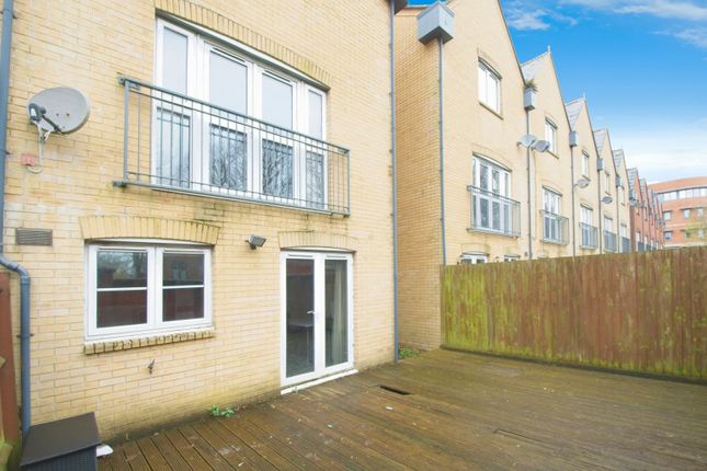 Town house for sale in Harrowby Street, Cardiff