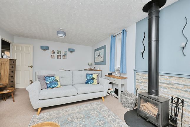 18, Lime Close, Marham photo 4