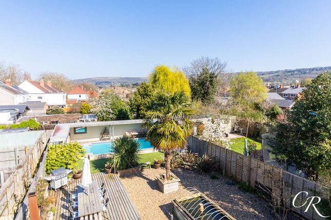 Orchard House Harp Hill, Cheltenham photo 4