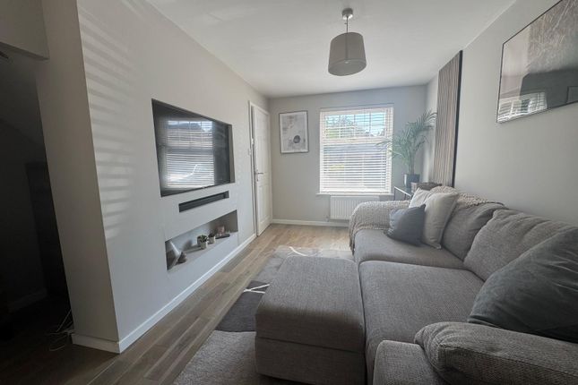 31, Nether field Way, Thorpe Astley photo 3