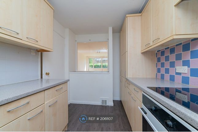 Flat to rent in Traherne Lodge, Teddington