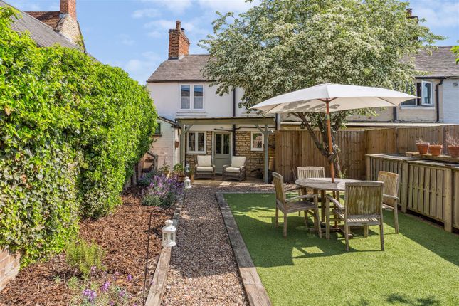 8, High Street South, Olney photo 4