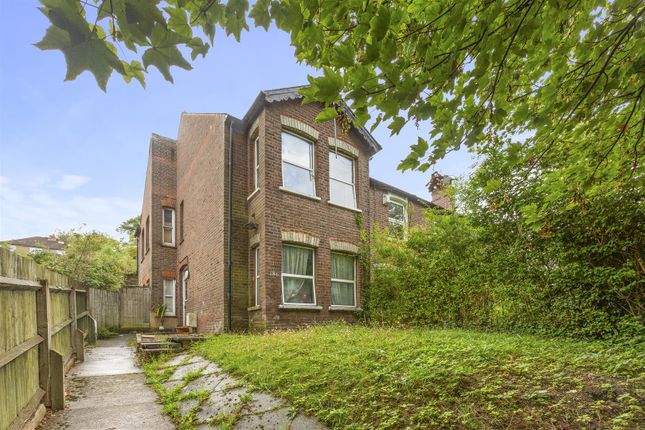 186 Hughenden Road, H13 5Pd-9.Jpg