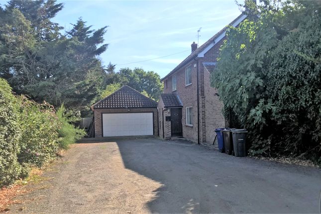 5 bed detached house to rent in Fobbing Road, Corringham, Essex SS17
