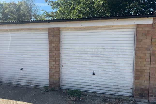 Studio parking on Garage, Bathurst Road, Staplehurst, £15,000