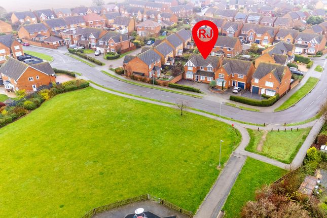47, Meadow Sweet Road, Rushden photo 2