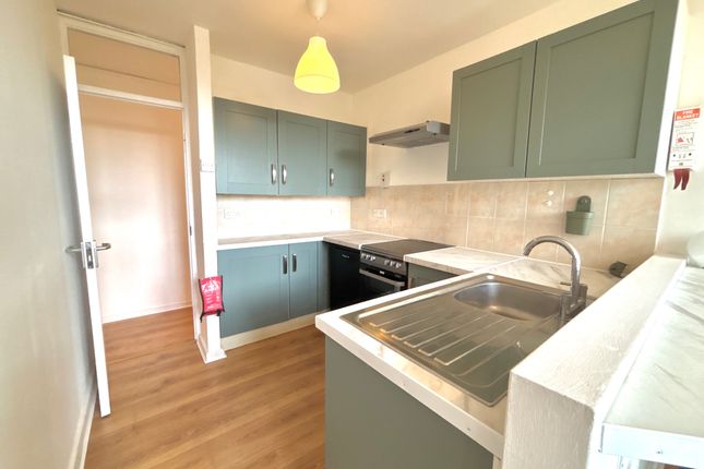 Winterfold Close, London photo 2