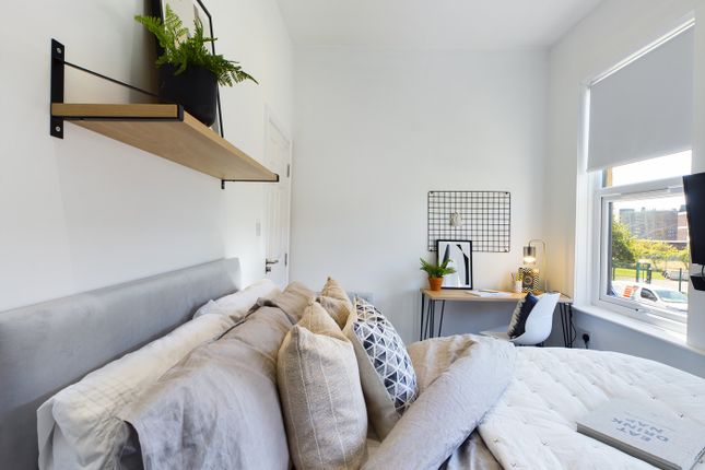 Thumbnail Shared accommodation to rent in Hall Lane, Liverpool