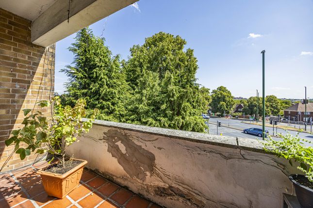 Flat Cedar Court, 647, Western Boulevard, Nottingham photo 4