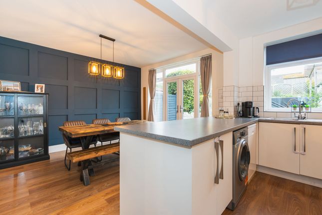 42 Stowe Avenue, Sheffield photo 2