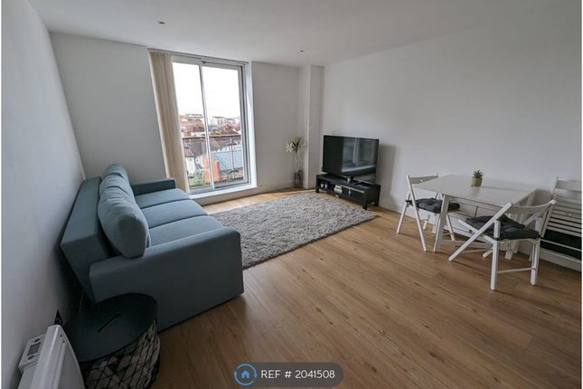 Flat to rent in Cymric Buildings, Cardiff
