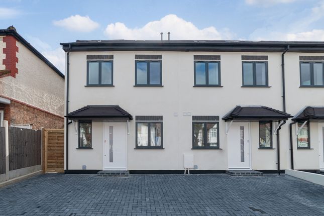 Thumbnail Terraced house for sale in Rural Way, London