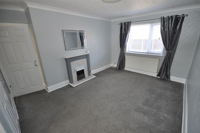 75, Barnsley Road, Moorends photo 2