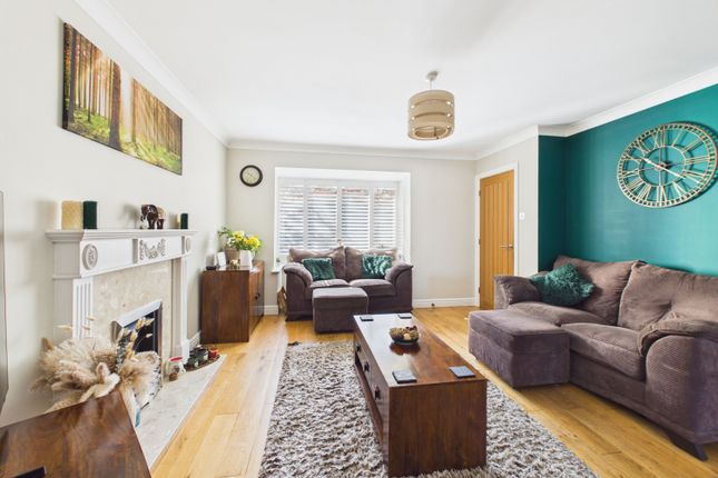 15, Millcroft Rise, Wakefield photo 3