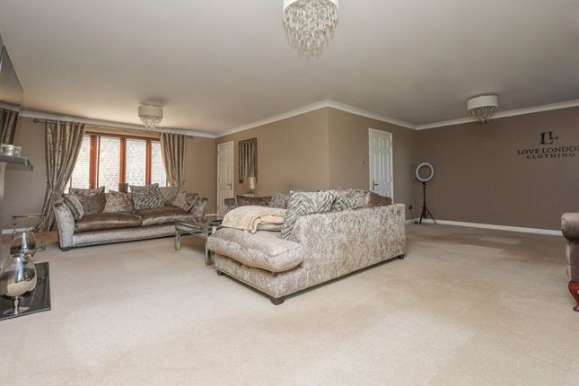 3 Oakridge,, Woodland Way, Kent photo 3