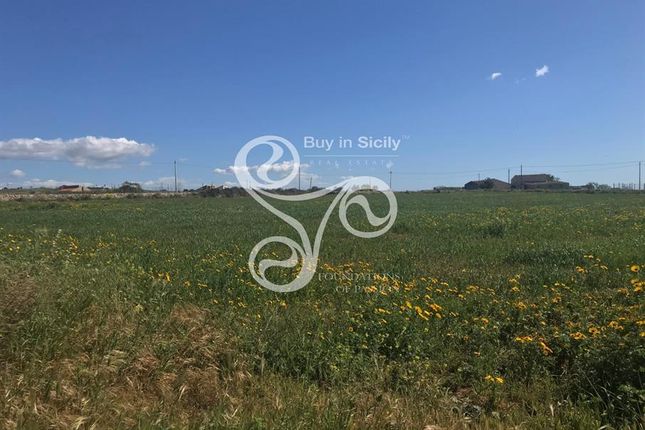 Land for sale in Marina Di Ragusa, Sicily, Italy
