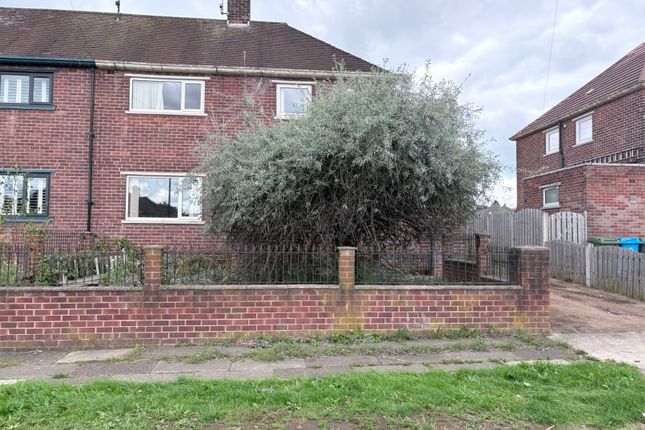 3-bed semi-detached on 18, Elstree Drive, Sheffield, £104,000