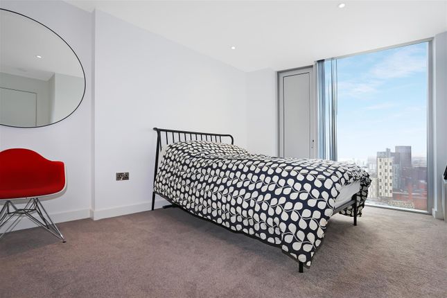 Flat for sale in East Tower, Deansgate Square