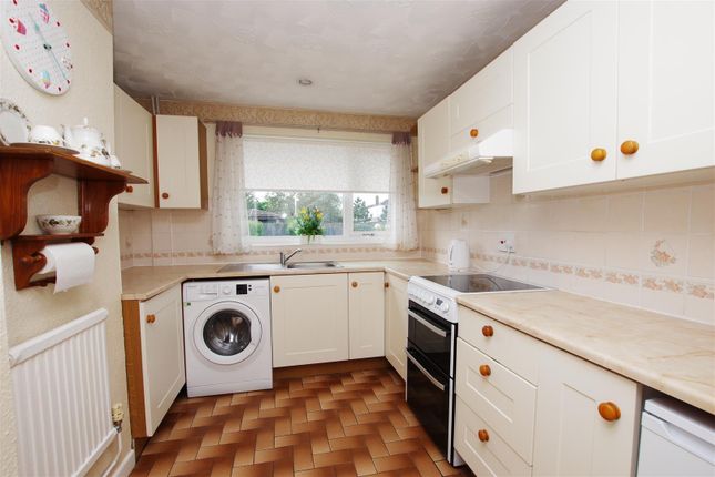 3, Trajan Road, Swindon photo 4