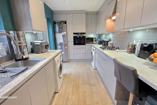 4 Double Bedroom Semi-Detached House For Sale On Longmore Avenue, East Barnet En4