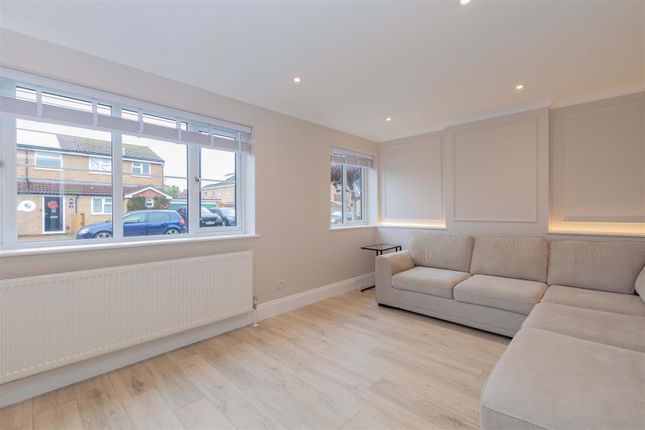 10, Purssell Close, Maidenhead photo 3