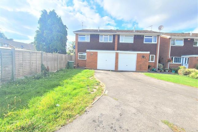 Semi-detached house to rent in Jerrymoor Hill, Finchampstead, Wokingham