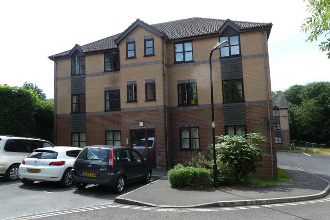 Thumbnail Flat to rent in Briarswood, Shirley, Southampton