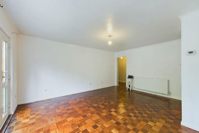 Thumbnail Flat for sale in Cawston Court, Highland Road, Bromley, Kent