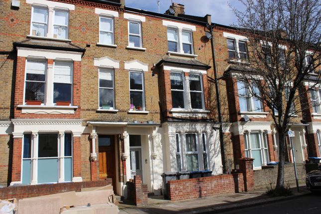 Flat to rent in Glengall Road, London, Greater London
