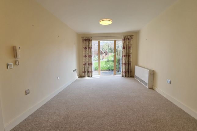 Flat for sale in Tithe Lodge, Southam