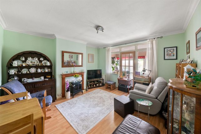 23, Cleveland Road, Uxbridge photo 3