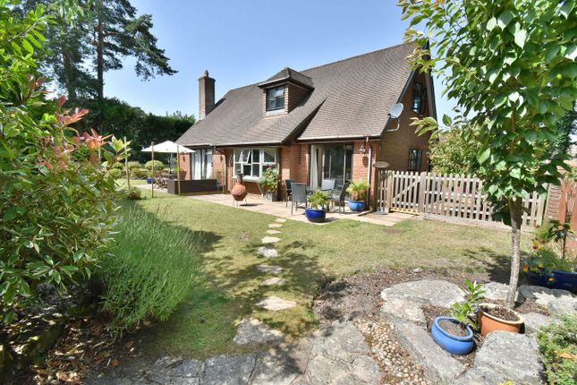 The Gatehouse, Chander Close, Ferndown photo 3