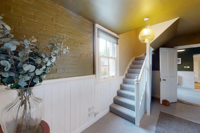 The Farmhouse, Hazelhurst Farm, Flexford Lane, Lymington photo 4