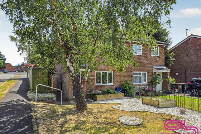 48, Hartshill Road, Swadlincote photo 3