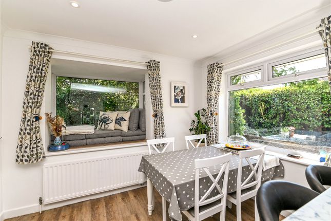 8, Arden Walk, Hampshire photo 4