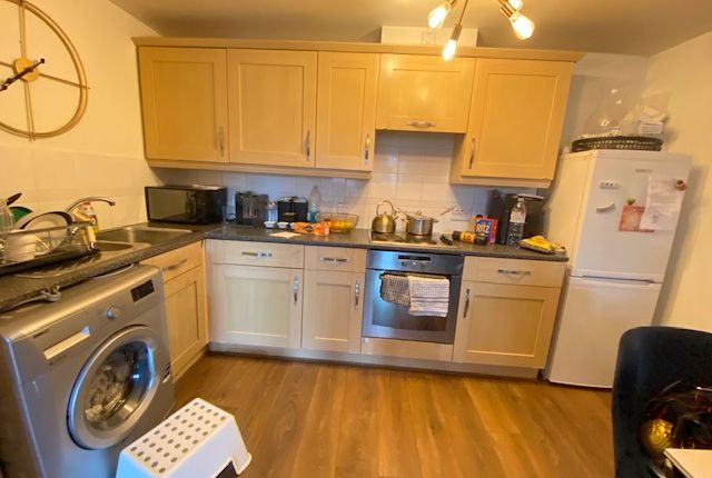 84 Ovaltine Court, Ovaltine Drive, KINGS LANGLEY photo 4