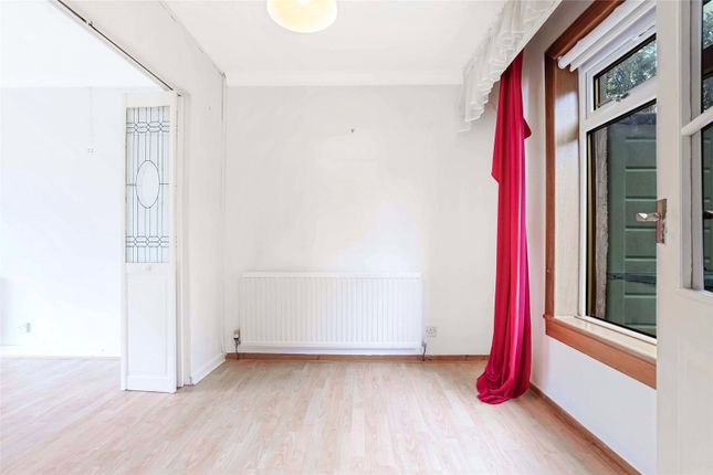 11, Woodhead Grove, Glasgow photo 4