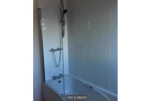 Flat, Christleton Close, Prenton photo 4