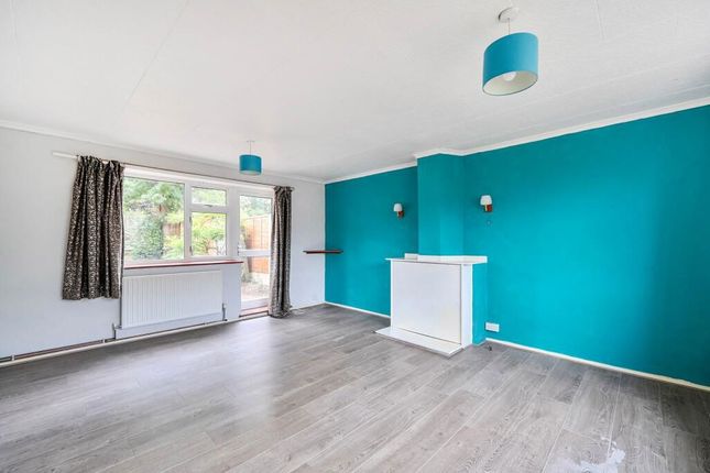 3, Downlands Close, Coulsdon photo 4